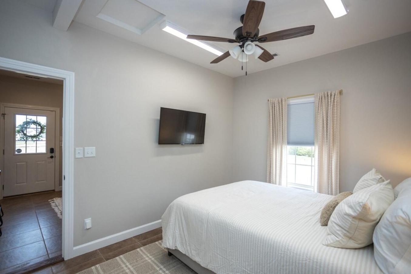 Tiny Home With Hot Tub Near Ft Leonard Wood! Waynesville 外观 照片