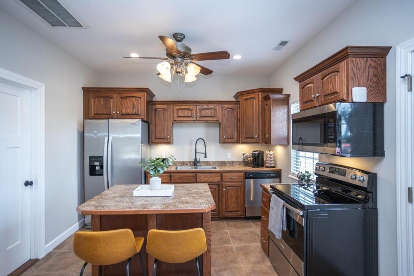 Tiny Home With Hot Tub Near Ft Leonard Wood! Waynesville 外观 照片