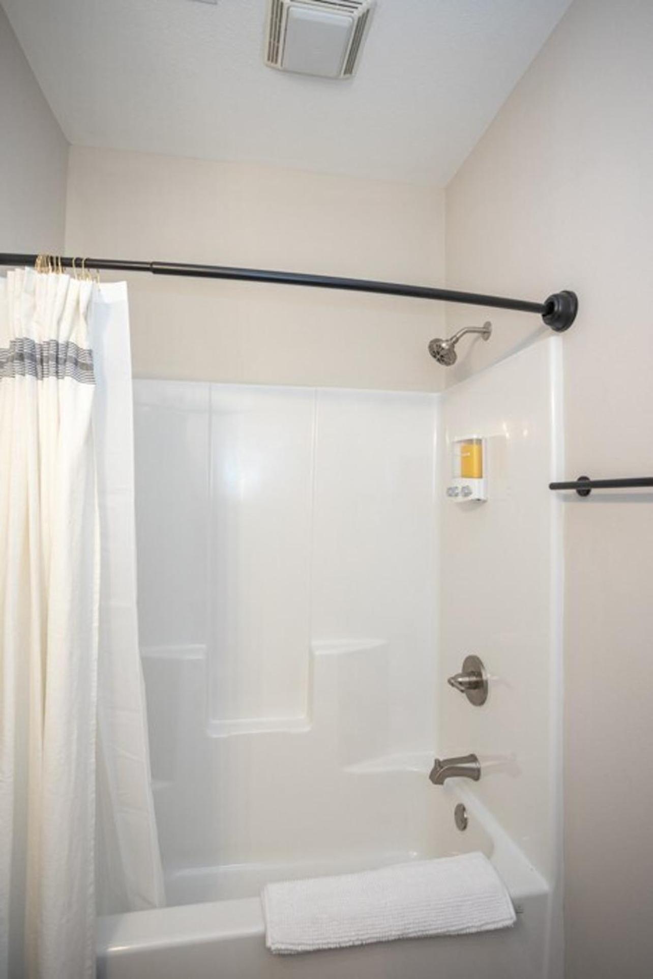 Tiny Home With Hot Tub Near Ft Leonard Wood! Waynesville 外观 照片