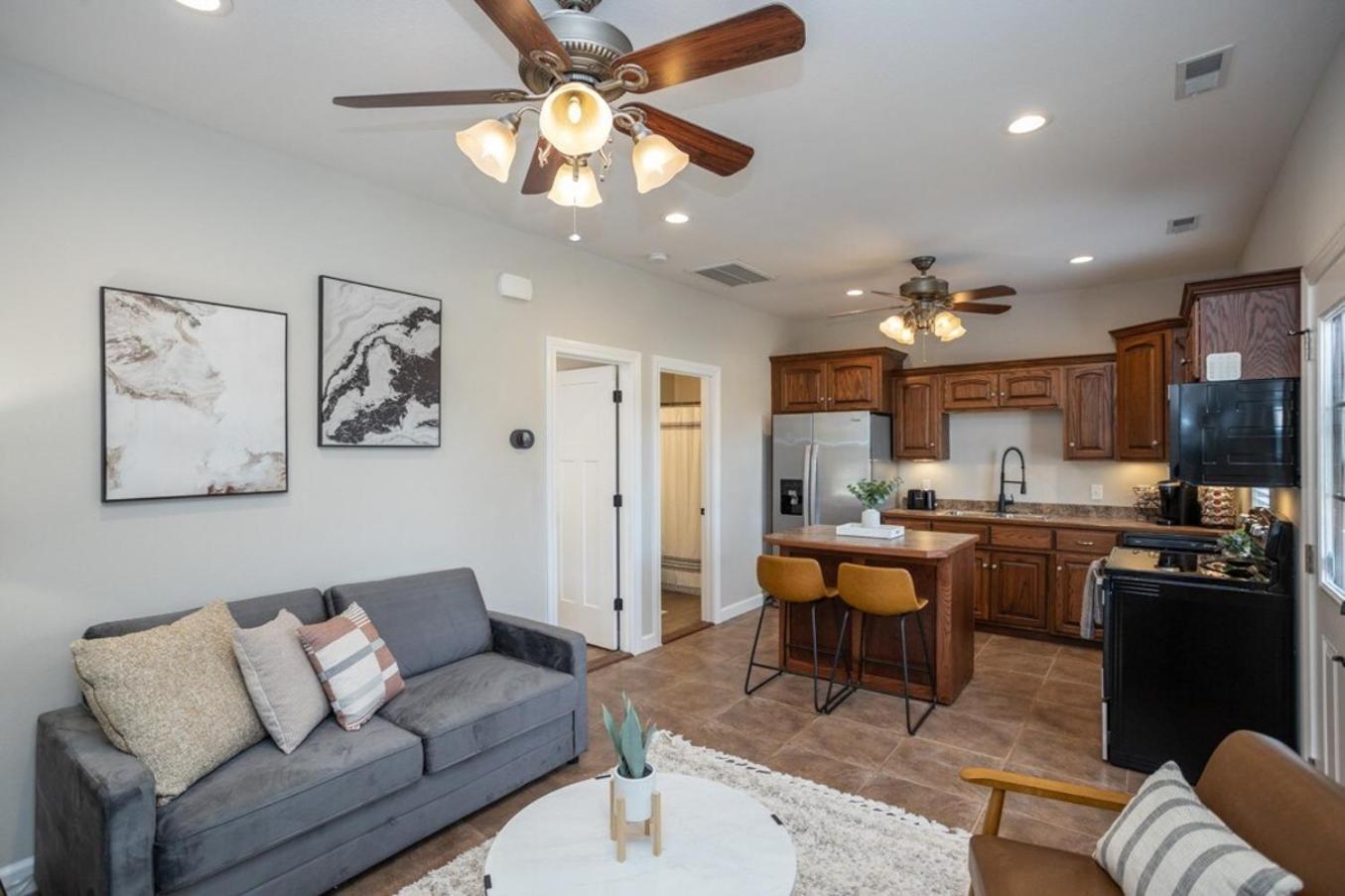 Tiny Home With Hot Tub Near Ft Leonard Wood! Waynesville 外观 照片